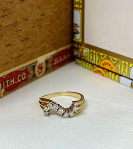 14K Vintage Diamond Wave Ring